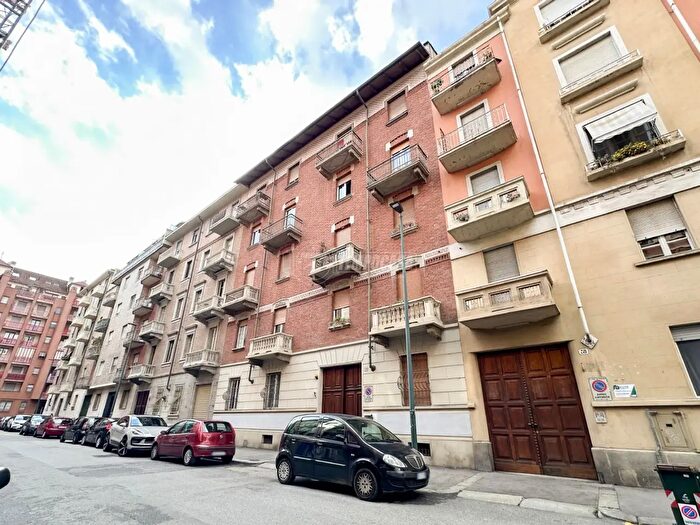 Appartamento bilocale in vendita in Via Raffaele Cadorna, Torino