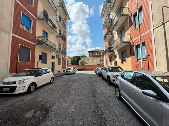 Appartamento trilocale in vendita in Via Fratelli Giolito, Vercelli