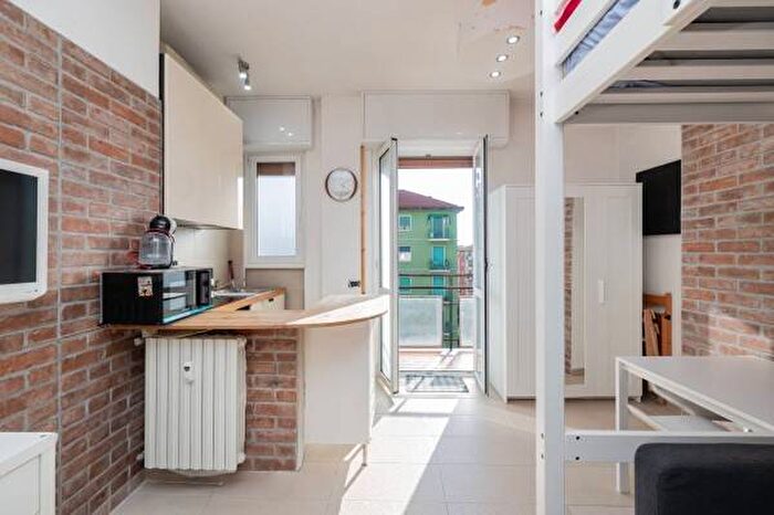 Appartamento monolocale in affitto in Via Monfalcone, Cimiano, Milano