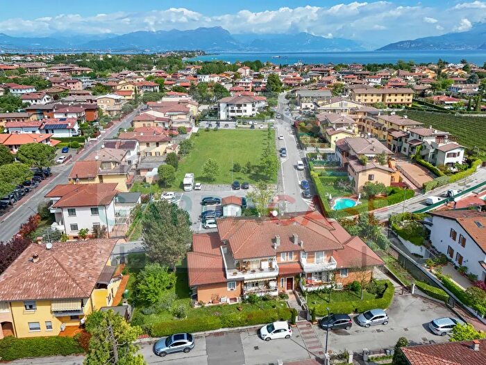 Appartamento trilocale in vendita in Sirmione