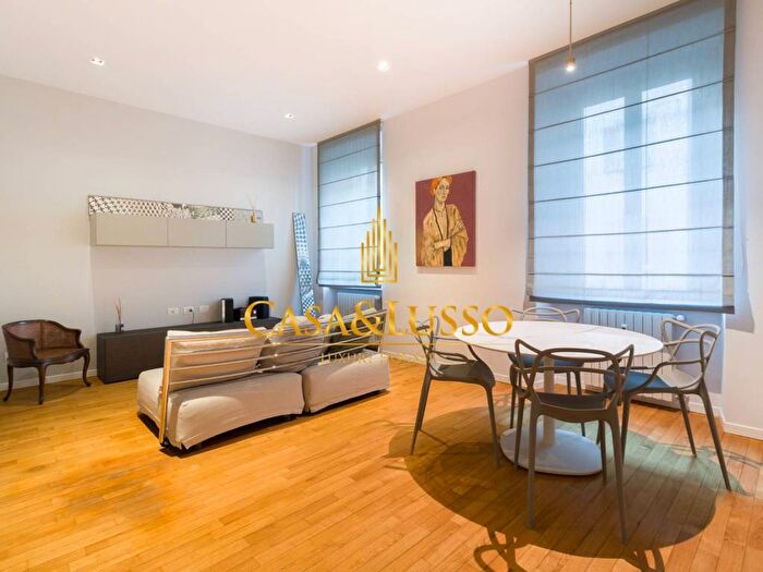 Appartamento bilocale in affitto in Moscova, Milano