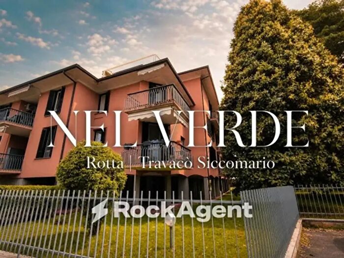 Appartamento quadrilocale in vendita in Via Alcide De Gasperi a, Travaco' Siccomario