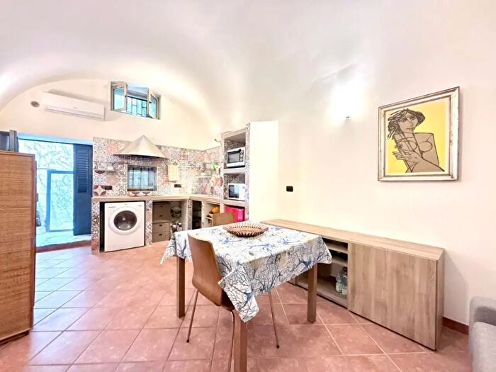 Appartamento bilocale in affitto in Vico S Morelli, Pozzuoli