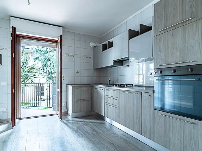 Appartamento con 6 locali in affitto in Via Mentana d, Imola