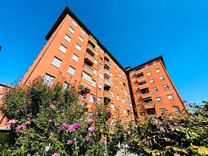 Appartamento quadrilocale in vendita in Via a Poliziano, Monza