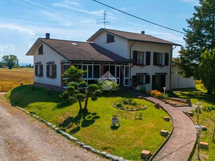 Casa monolocale in vendita in Via Castello, Ravenna