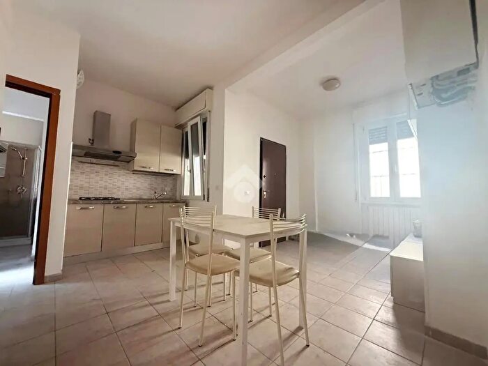 Appartamento trilocale in vendita in Via Vittorio Veneto, Lomazzo