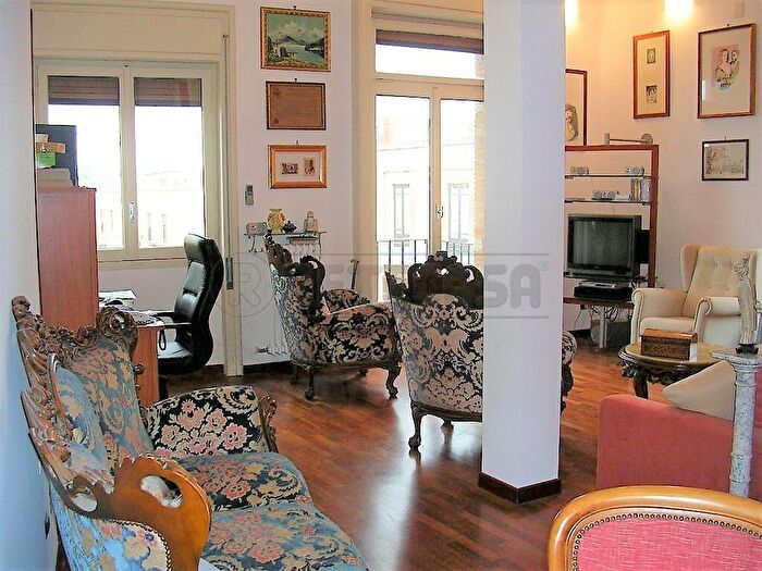 Appartamento con 10 locali in vendita in Corso Matteotti, Siracusa