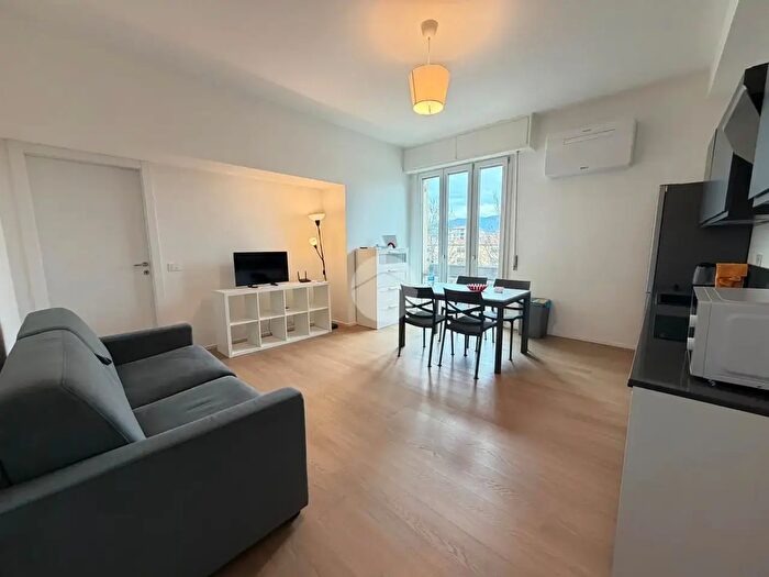 Appartamento bilocale in affitto in Appartamento Viale Francesco Redi, Firenze