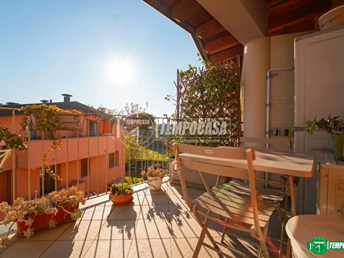 Appartamento bilocale in vendita in Strada Consortile delle Roncole, Sovico