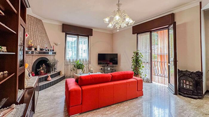 Appartamento quadrilocale in vendita in Via Nino Bixio, Sarezzo