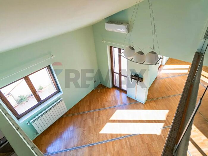 Appartamento con 5 locali in vendita in Via Etnea, Tremestieri Etneo