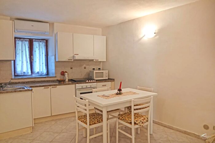 Casa bilocale in vendita in Fivizzano