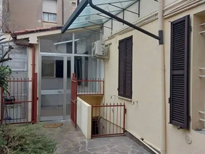 Appartamento con 5 locali in vendita in Via Felice Orsini, Forli