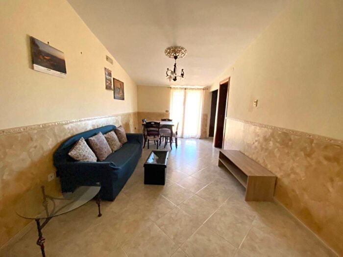 Appartamento quadrilocale in affitto in Via Santa Caterina da Siena, Monaci, Giugliano in Campania