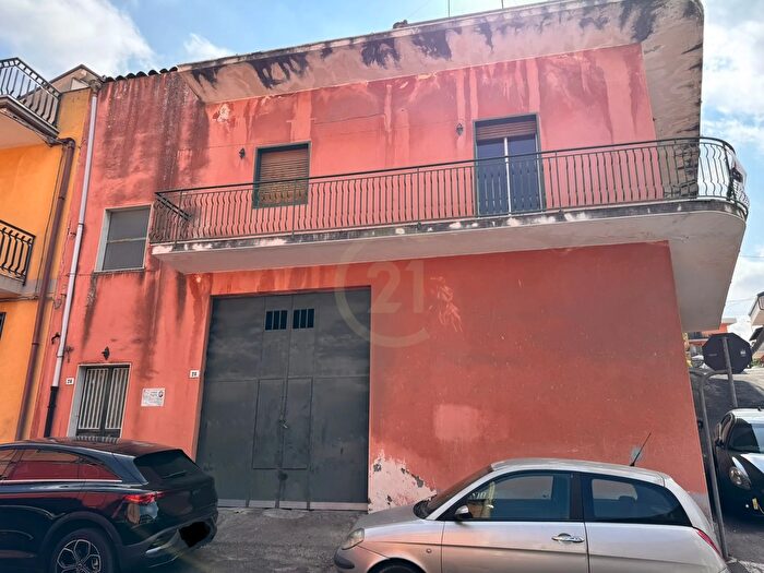 Casa trilocale in vendita in Via Italo Svevo, Belpasso