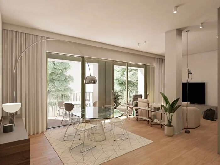 Appartamento quadrilocale in vendita in Viale Pagano, Pesaro