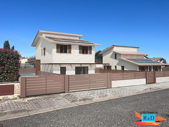 Casa quadrilocale in vendita in Colle Di Val DElsa