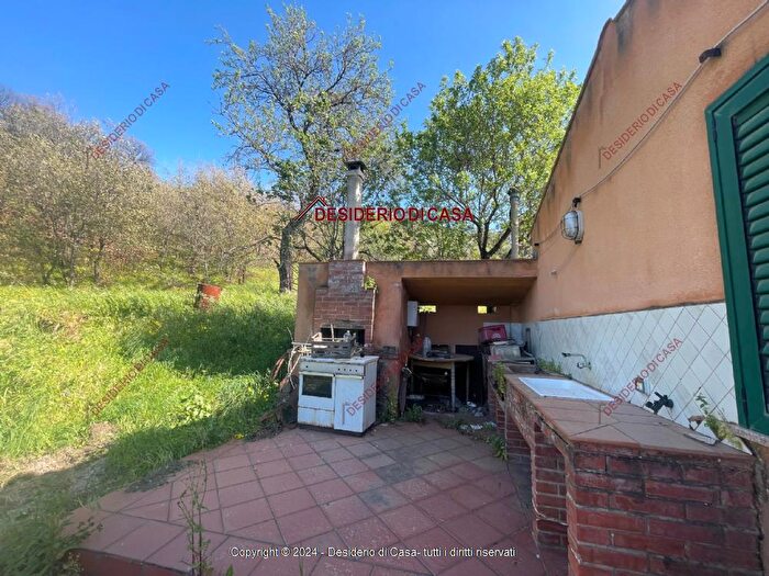 Casa trilocale in vendita in Lascari