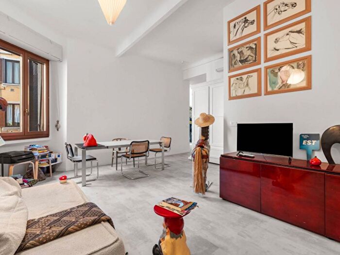 Appartamento bilocale in affitto in Viale Monte Nero, Porta Romana Medaglie dOro, Milano