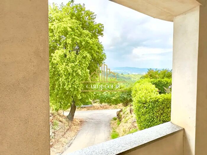 Casa quadrilocale in vendita in Monleale