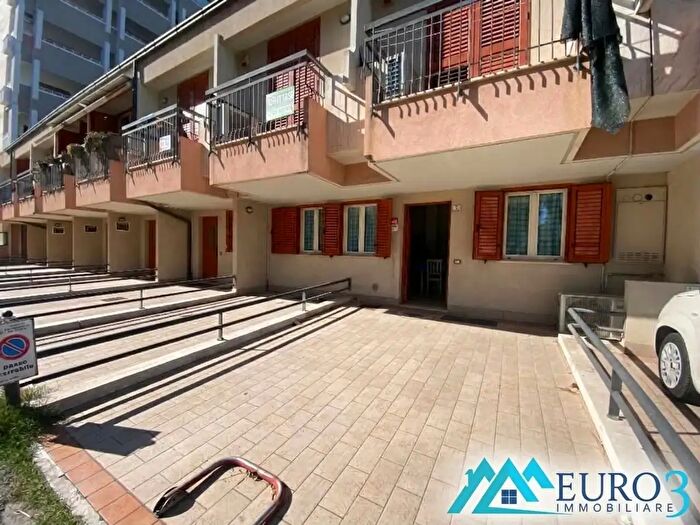 Appartamento trilocale in vendita in Via Domenico Cimarosa, San Benedetto Del Tronto