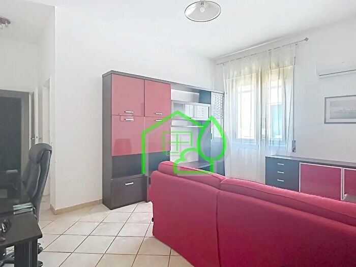 Appartamento con 5 locali in vendita in Viareggio