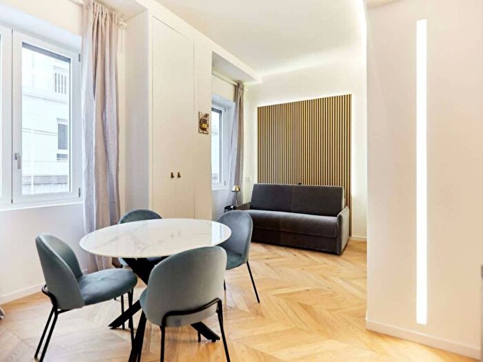 Appartamento monolocale in affitto in Via dellUnione, Carrobbio, Milano