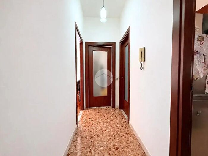 Appartamento trilocale in affitto in Via Luigi Rava, Roma