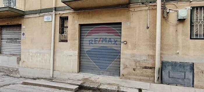 Casa con 6 locali in vendita in Via delle Capre, Termini Imerese