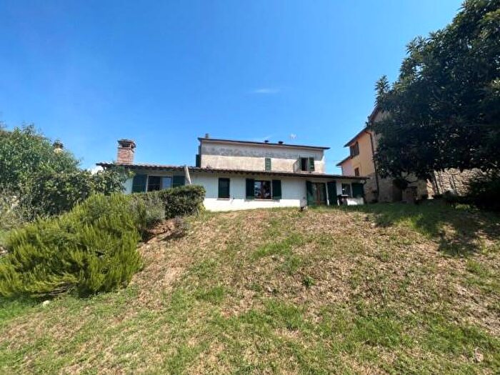 Casa con 6 locali in vendita in Vocabolo Pevole, Piegaro