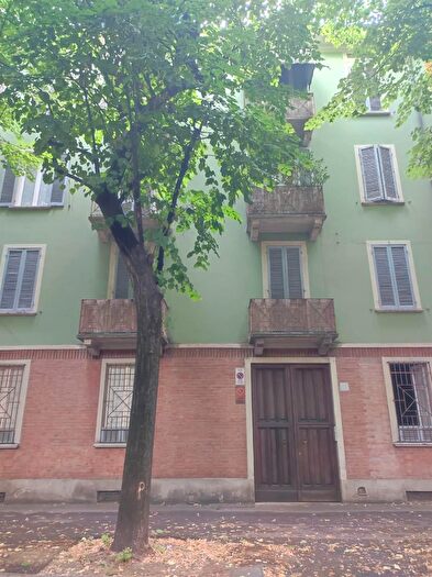 Appartamento con 8 locali in vendita in Parma