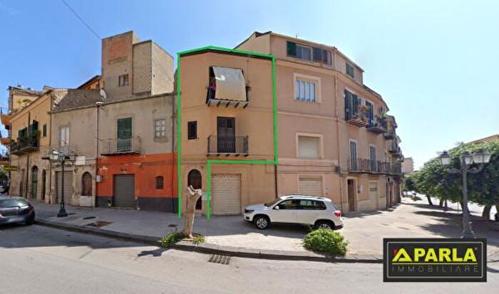 Casa con 5 locali in vendita in Via Capitano Giovaani Ippolito, Canicatti