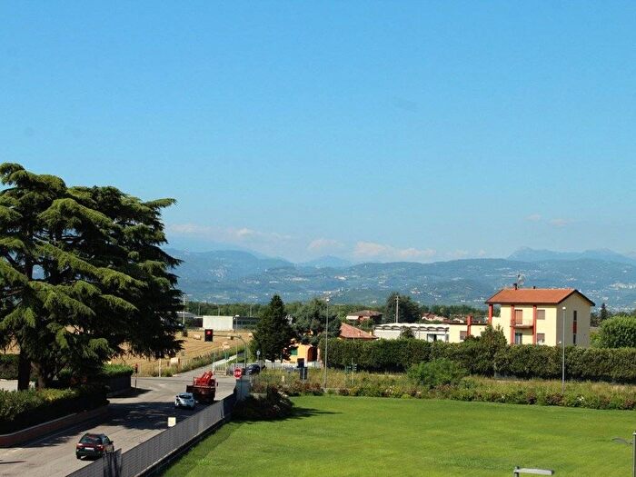 Appartamento bilocale in affitto in Via Bacilieri, San Massimo Croce Bianca, Verona