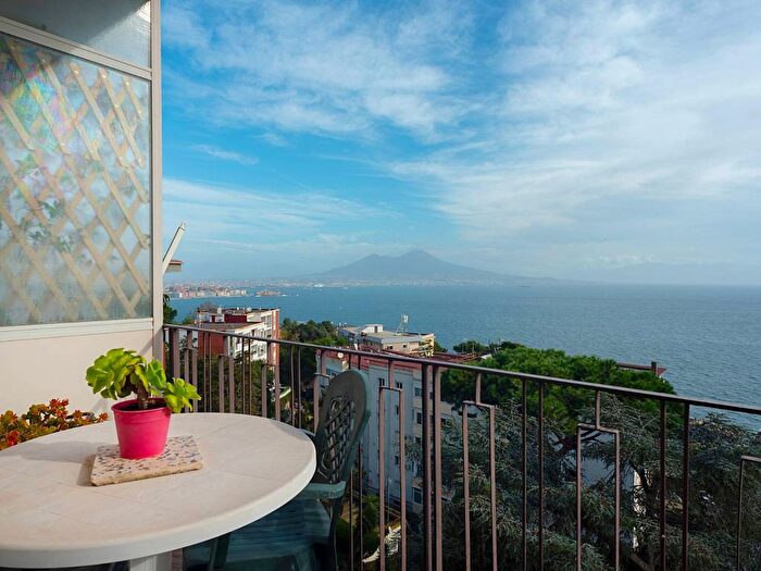 Casa con 6 locali in affitto in Posillipo, Napoli