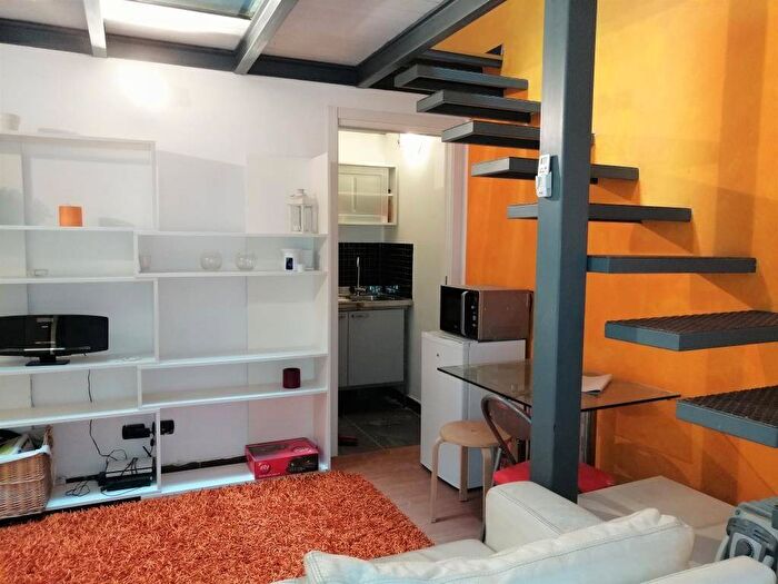 Appartamento bilocale in affitto in Via Gaudenzio Ferrari, Corso Genova, Milano