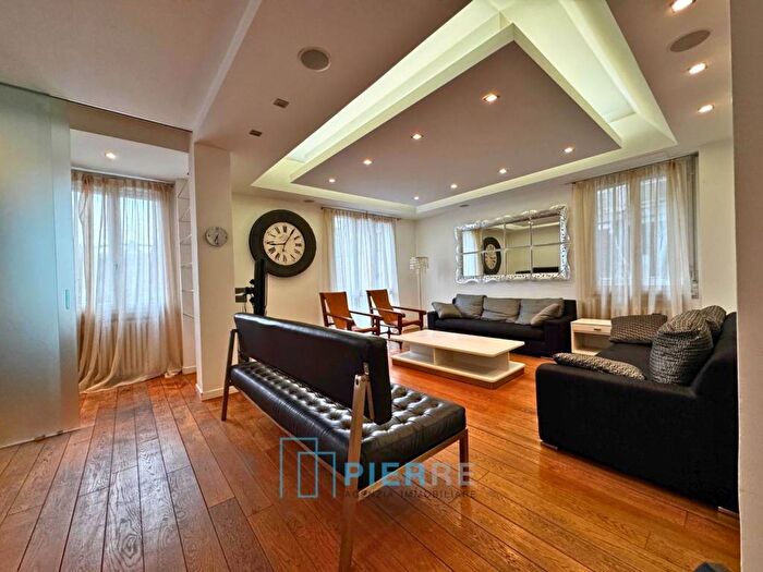 Appartamento quadrilocale in affitto in Via Luigi Riccoboni Modena, Viali, Modena