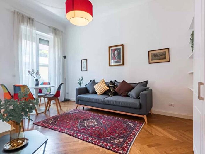 Appartamento bilocale in affitto in Via Privata Ozieri, Plebisciti Susa, Milano
