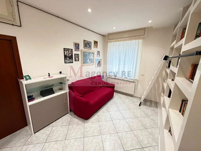 Appartamento trilocale in vendita in Via Villini Svizzeri, Reggio Calabria