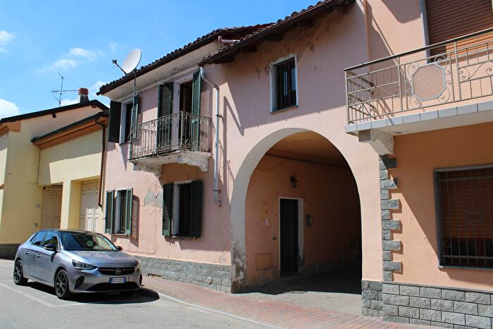 Casa trilocale in vendita in Vicolo San Giovanni, Palestro