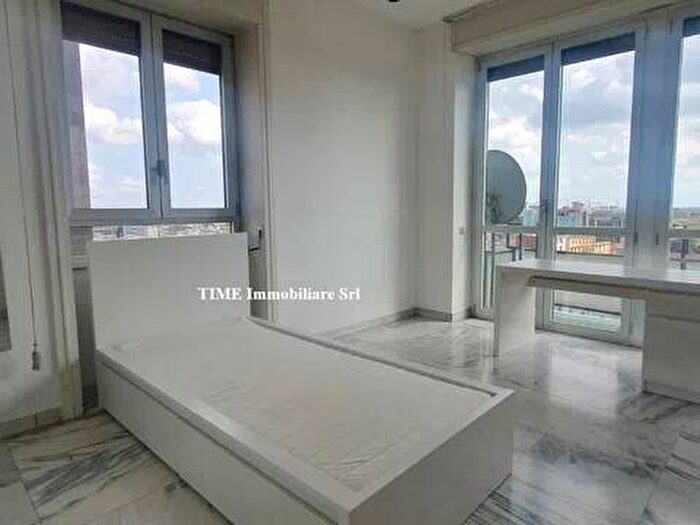 Appartamento con 6 locali in affitto in Via Santa Sofia No Number, Missori, Milano