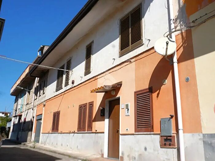 Casa trilocale in vendita in Via Sicilia, Montecorvino Rovella