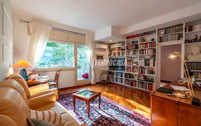 Appartamento quadrilocale in vendita in Via Enrico Pessina, Cagliari