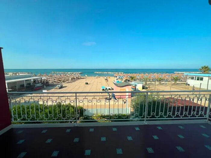 Casa quadrilocale in vendita in Viale Alcione, Francavilla Al Mare