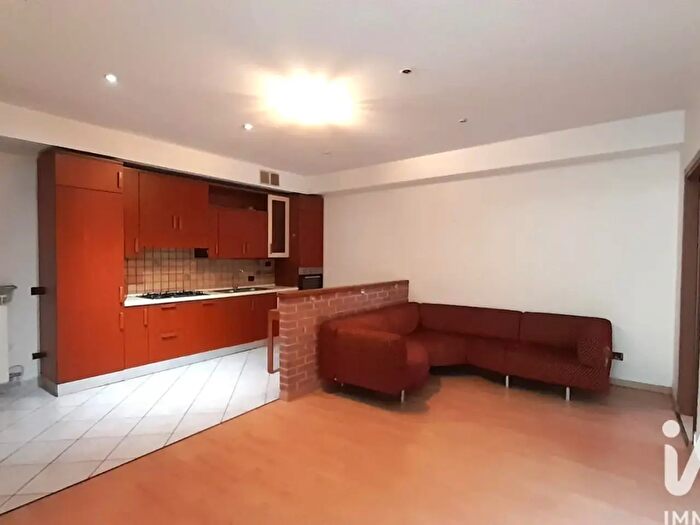 Appartamento bilocale in vendita in Via Madonnina, Veduggio Con Colzano