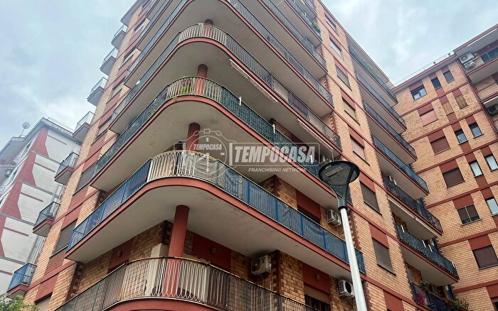 Appartamento trilocale in affitto in Via Ettore Corcioni, Aversa