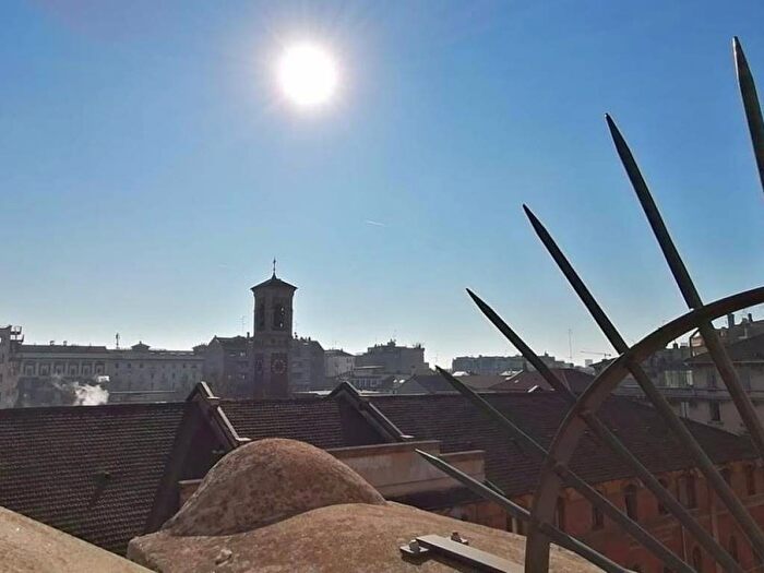 Appartamento bilocale in affitto in Via Luigi Settembrini, Centrale, Milano