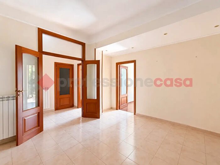 Appartamento trilocale in vendita in Via Maturi, Taranto