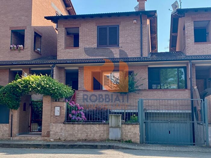 Casa quadrilocale in vendita in Via Verdi, Cura Carpignano