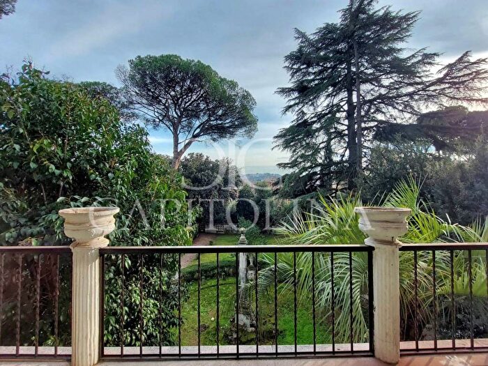 Appartamento con 6 locali in affitto in Ponte Milvio, Roma